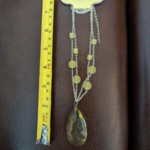 Pretty Yellow Vintage "Amanda Accessories" Silver Tone Acrylic Pendant Necklace